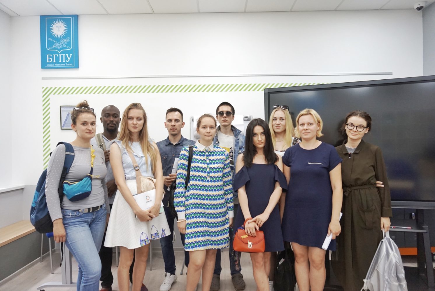 Конкурс дизайнеров "ясный язык" пиктограмы, журнал COQUET